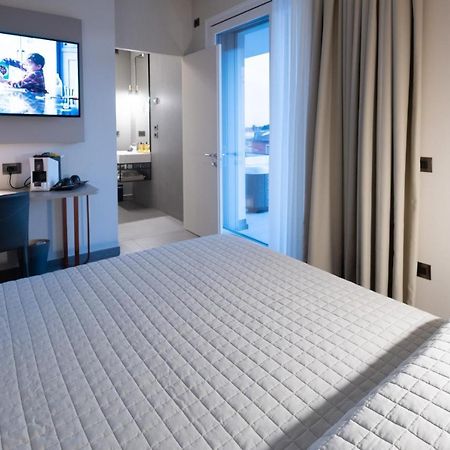 Hotel Bbcube Porto Viro Exterior foto